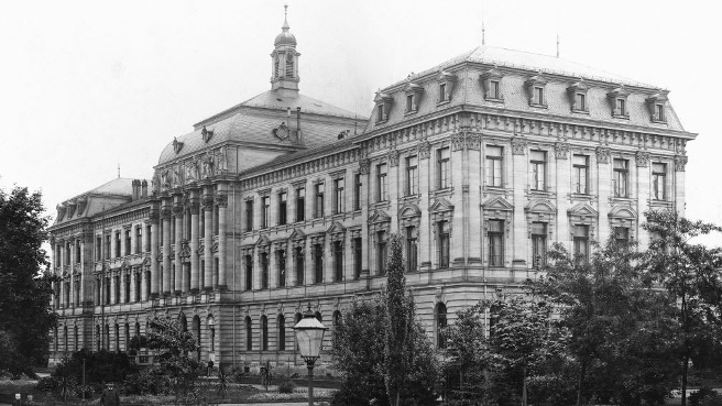 http://www.er1900.de/files/Stationen/08-Kollegienhaus-01.jpg